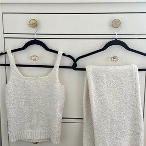 ✨ SKIMS 2-Piece Fuzzy Loungewear Set✨